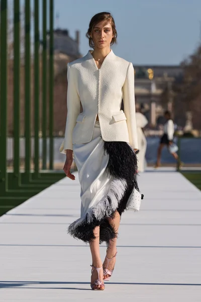 Look 39